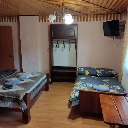 V Ulyanu Yaremche Exterior foto